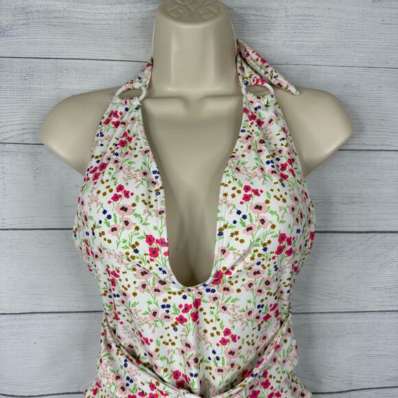 Lulus Womens size Medium Vacation Calling White Floral O-Ring One Piece Swimsuit - Picture 4 of 11